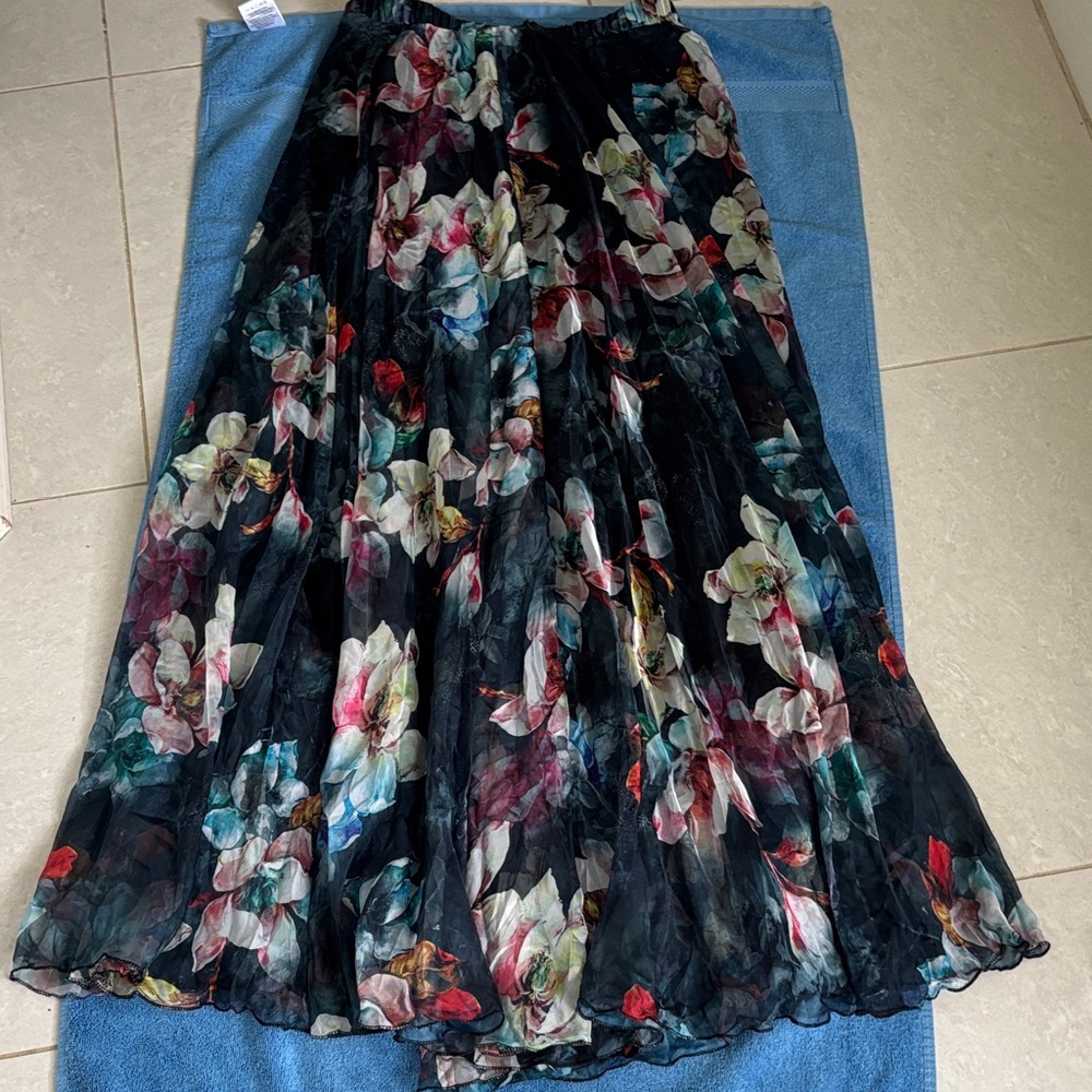 Chicwish floral skirt